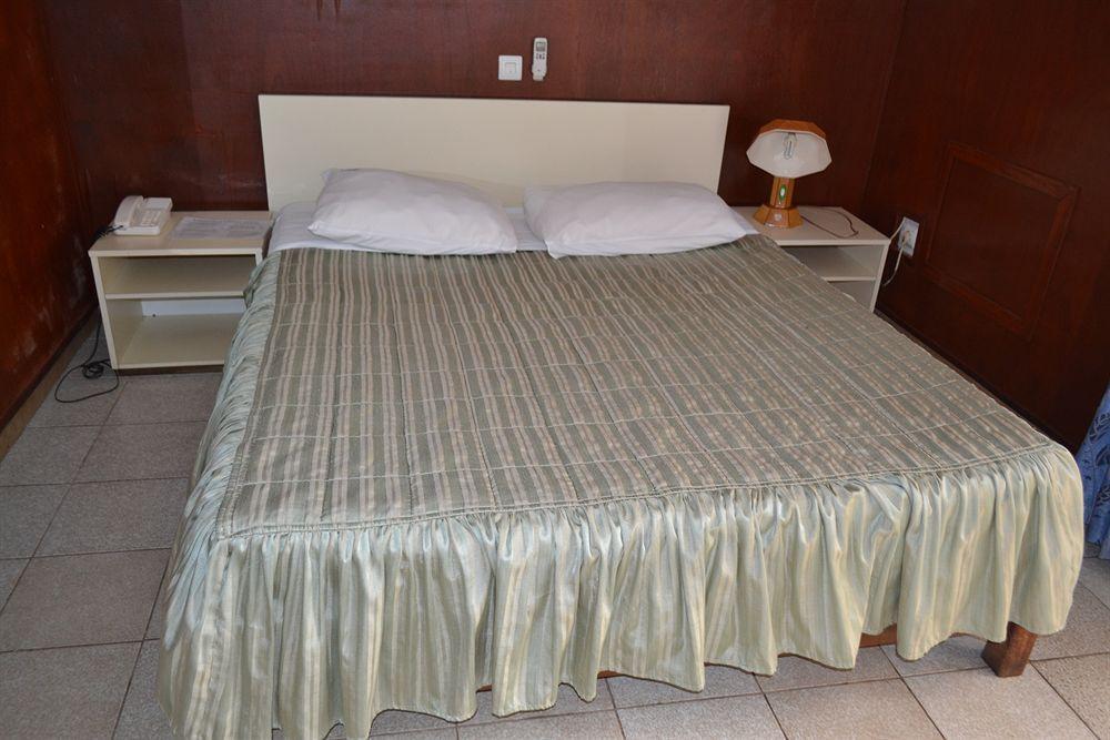 Hotel Mansel Yaoundé Kültér fotó