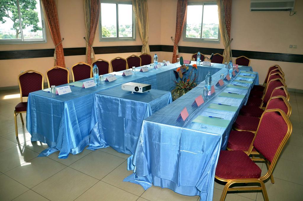 Hotel Mansel Yaoundé Kültér fotó