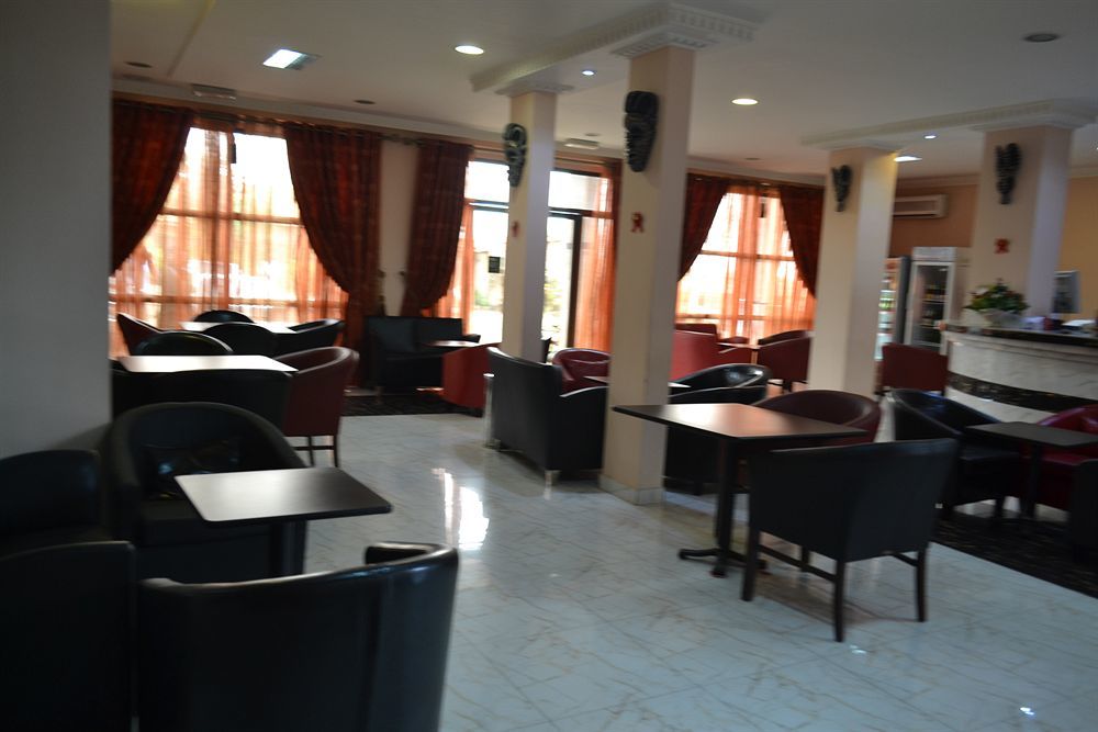 Hotel Mansel Yaoundé Kültér fotó
