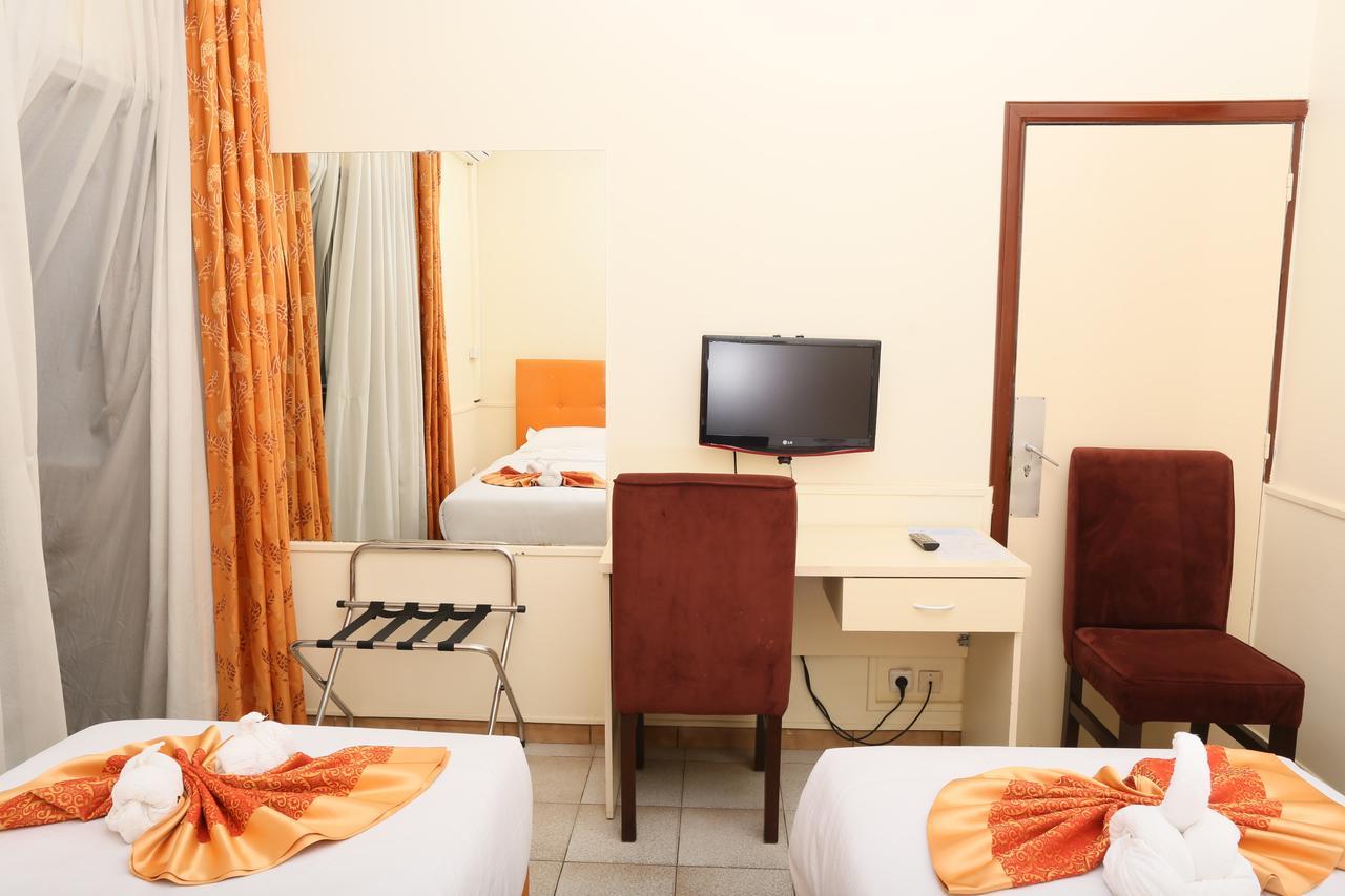 Hotel Mansel Yaoundé Kültér fotó