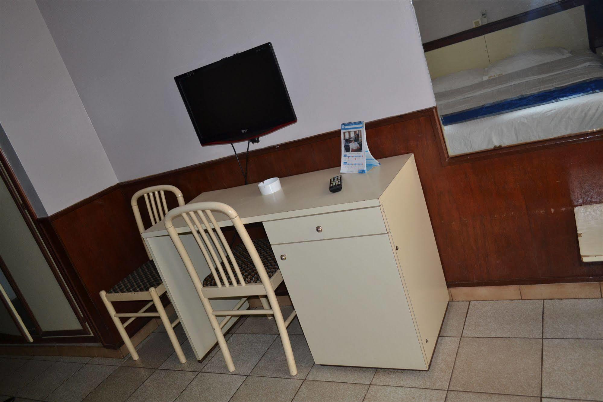 Hotel Mansel Yaoundé Kültér fotó