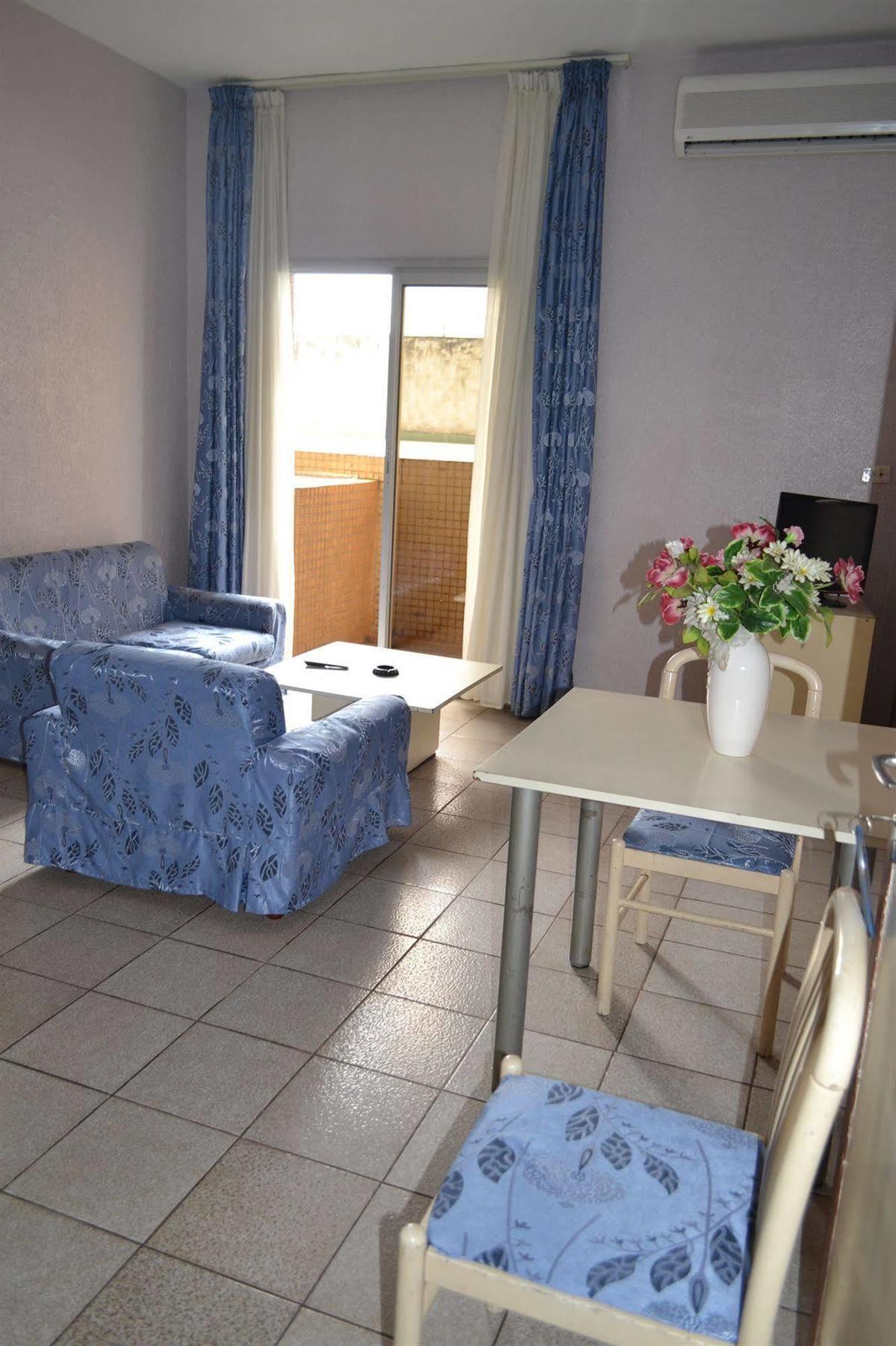 Hotel Mansel Yaoundé Kültér fotó