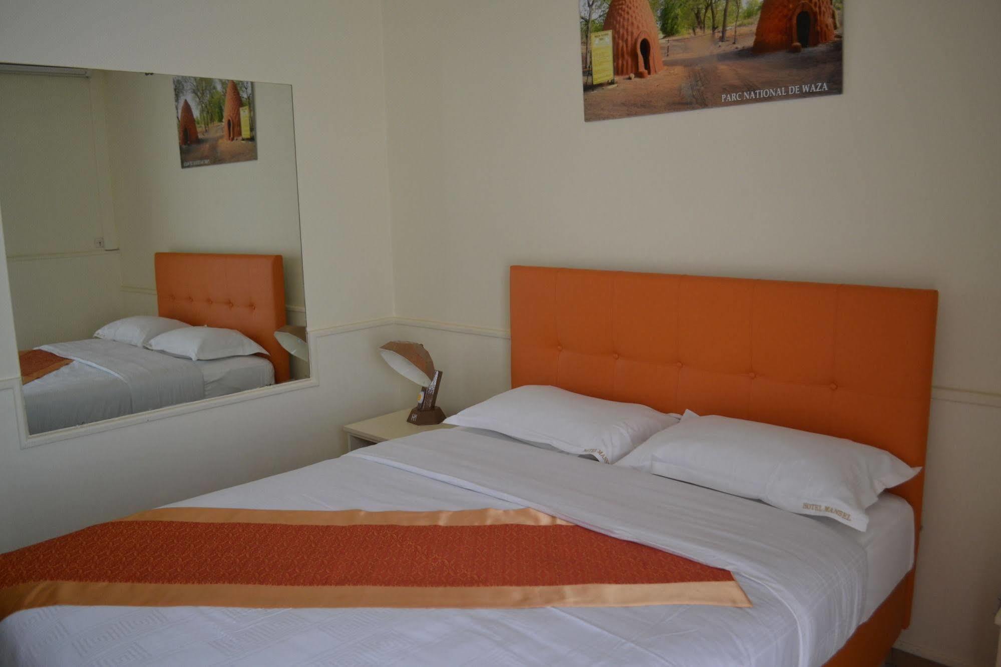 Hotel Mansel Yaoundé Kültér fotó