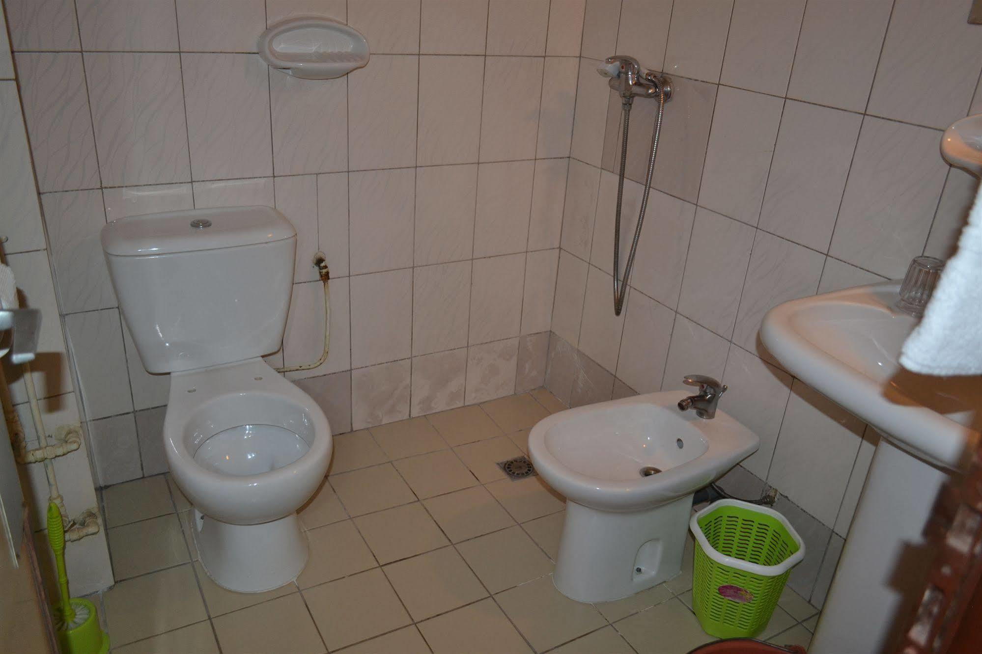 Hotel Mansel Yaoundé Kültér fotó